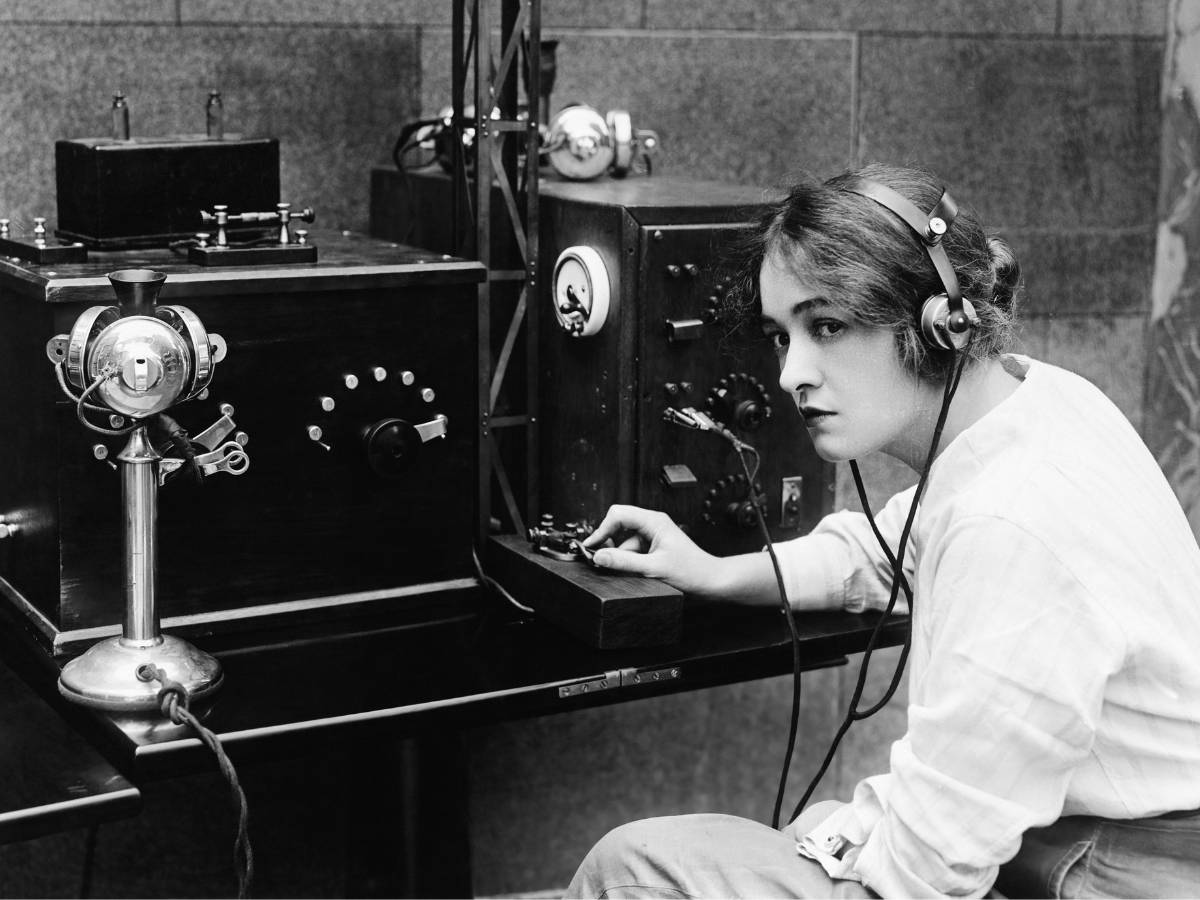 Dawny telegraf. Obrazek w artykule Telegraf - co to jest? Poznaj historię telegrafu od A do Z